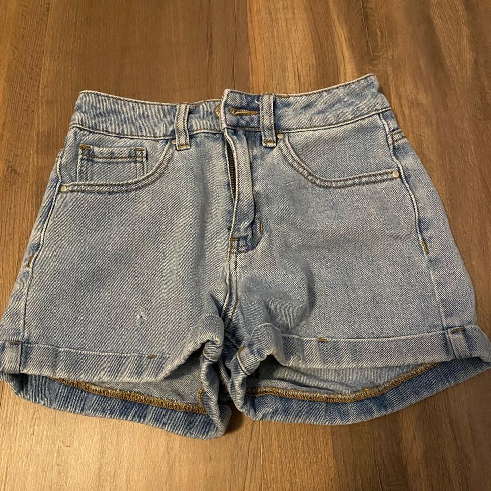 PacSun shorts, size 23